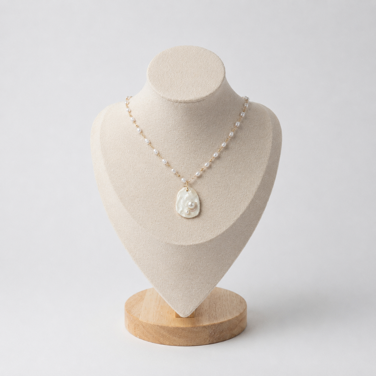 Oyster Shell Pendant Necklace ~ Domenica