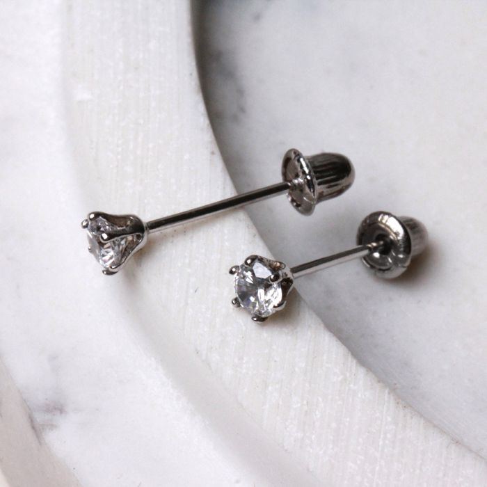 Pair of 14Kt. White Gold Round CZ Earring with Screw Back Fashion Hut Jewelry