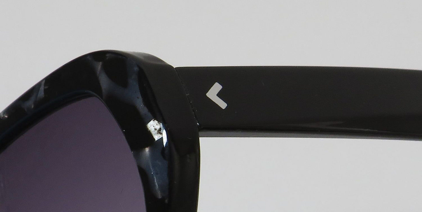 Kendall + Kylie Kk5135 Jae Unisex Sunglasses