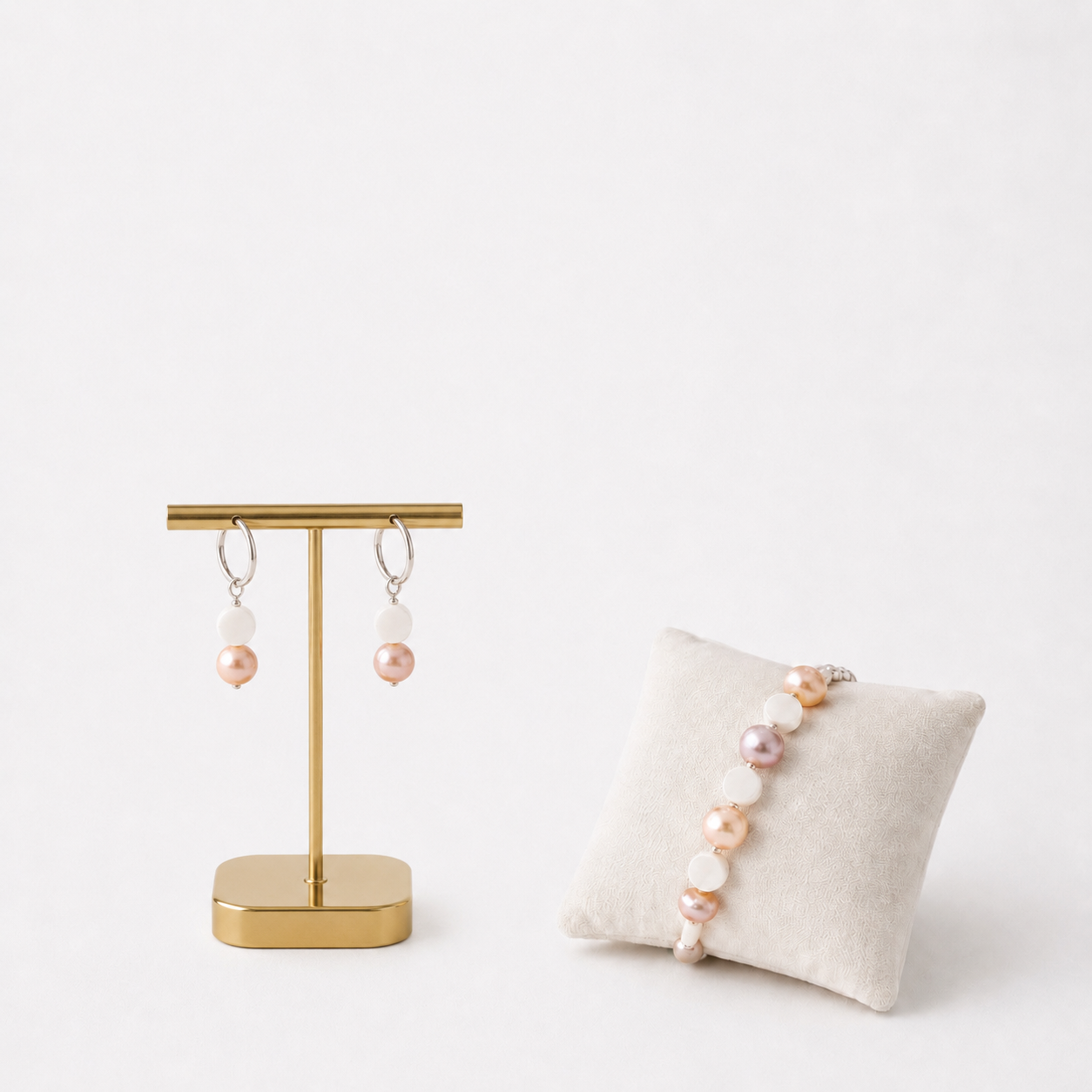 Matching Bracelet and Earring Set ~ Pearl