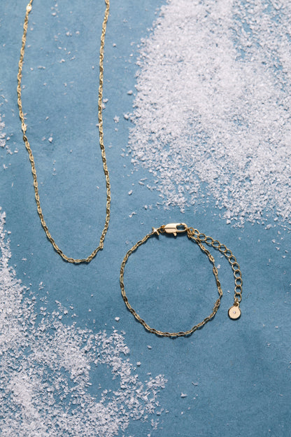 Faceted Lip Charm Chain Bracelet