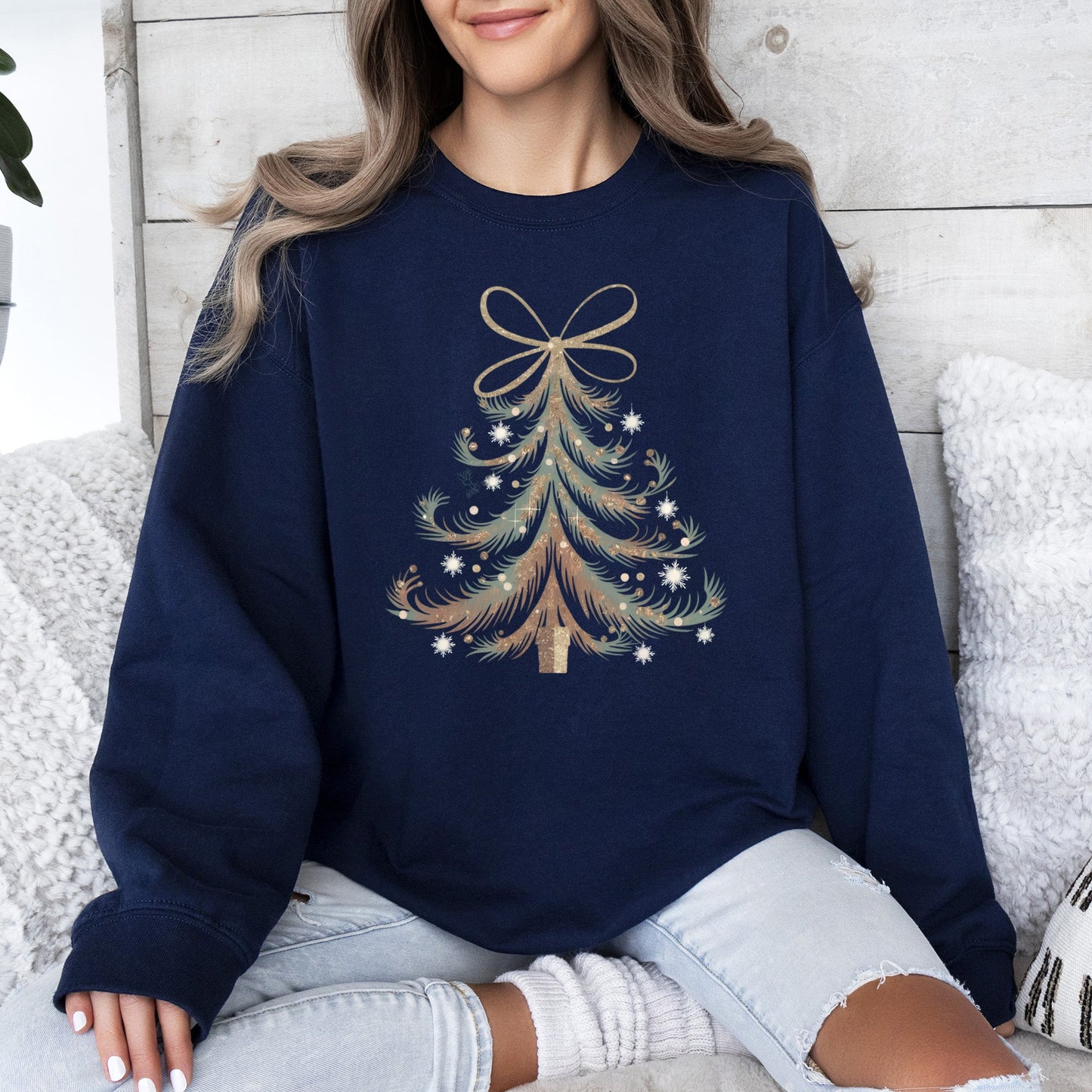 Christmas Tree Santa Vintage Elegant Ribbon And Bows Holiday Classic Cozy Sweatshirt