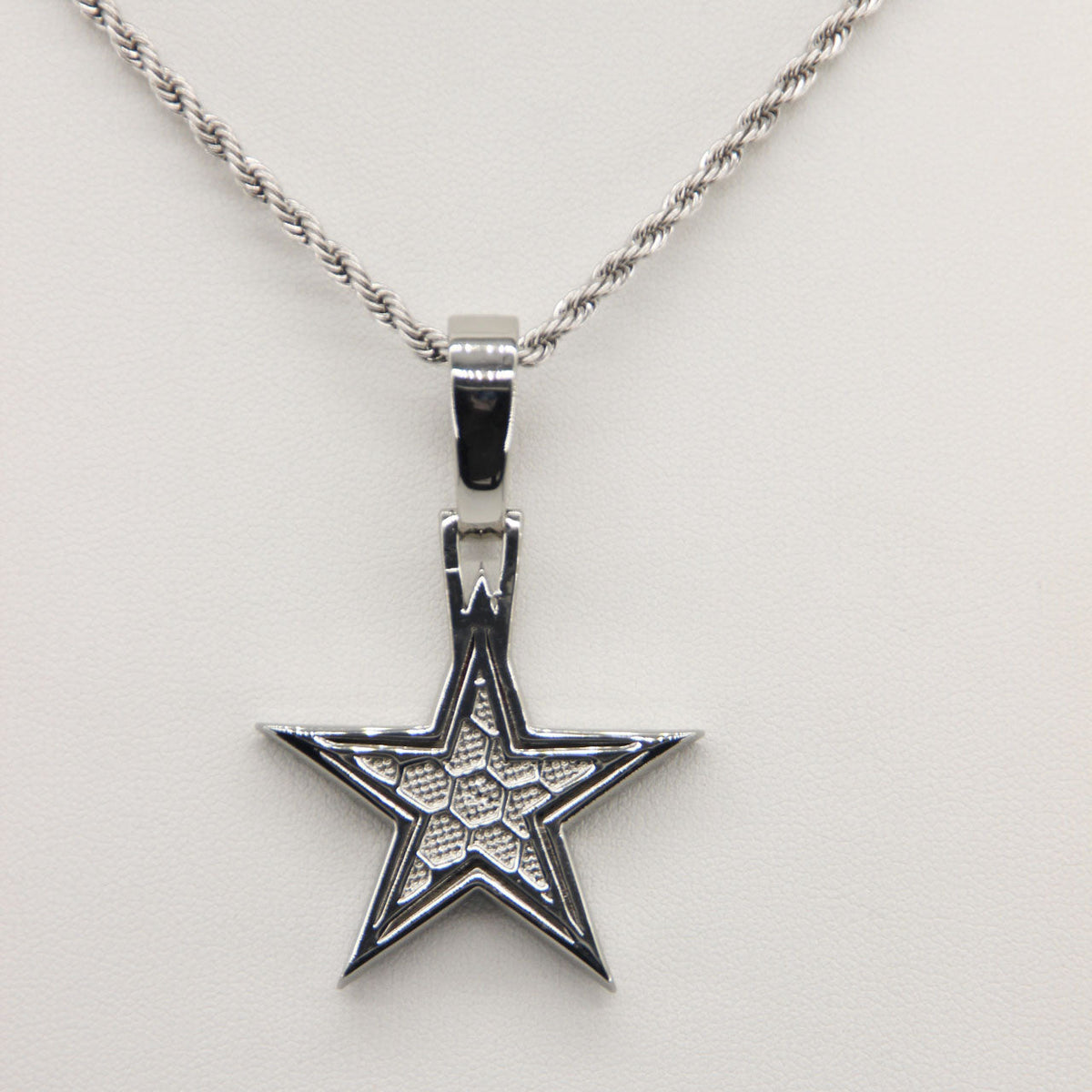 Dallas Star Pendant Necklace – Fan Gift for Game Day