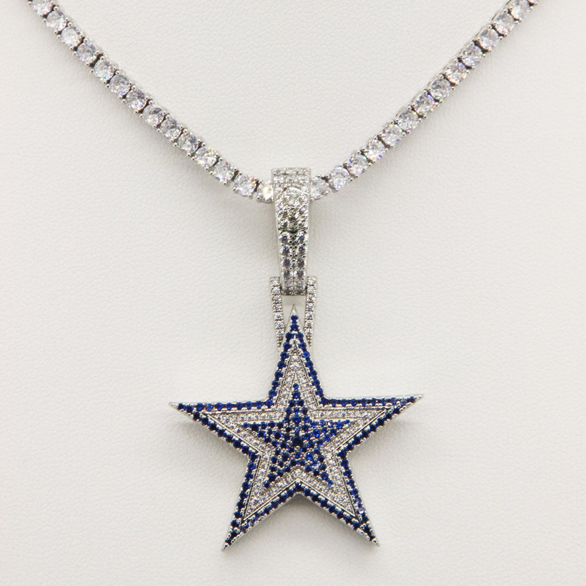 Dallas Star Pendant Necklace – Fan Gift for Game Day