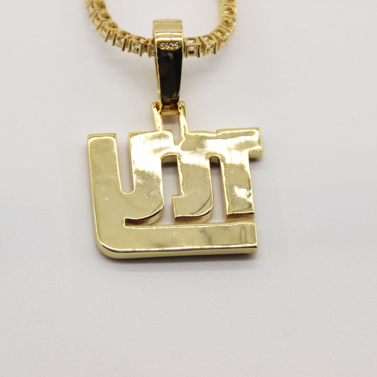 New York NY Emblem Pendant Necklace – Fan Gift Jewelry for Game Day