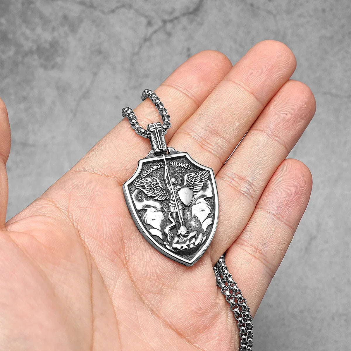 Archangel St.Michael Shield Amulet Stainless Steel Men's Necklace Pendant Chain