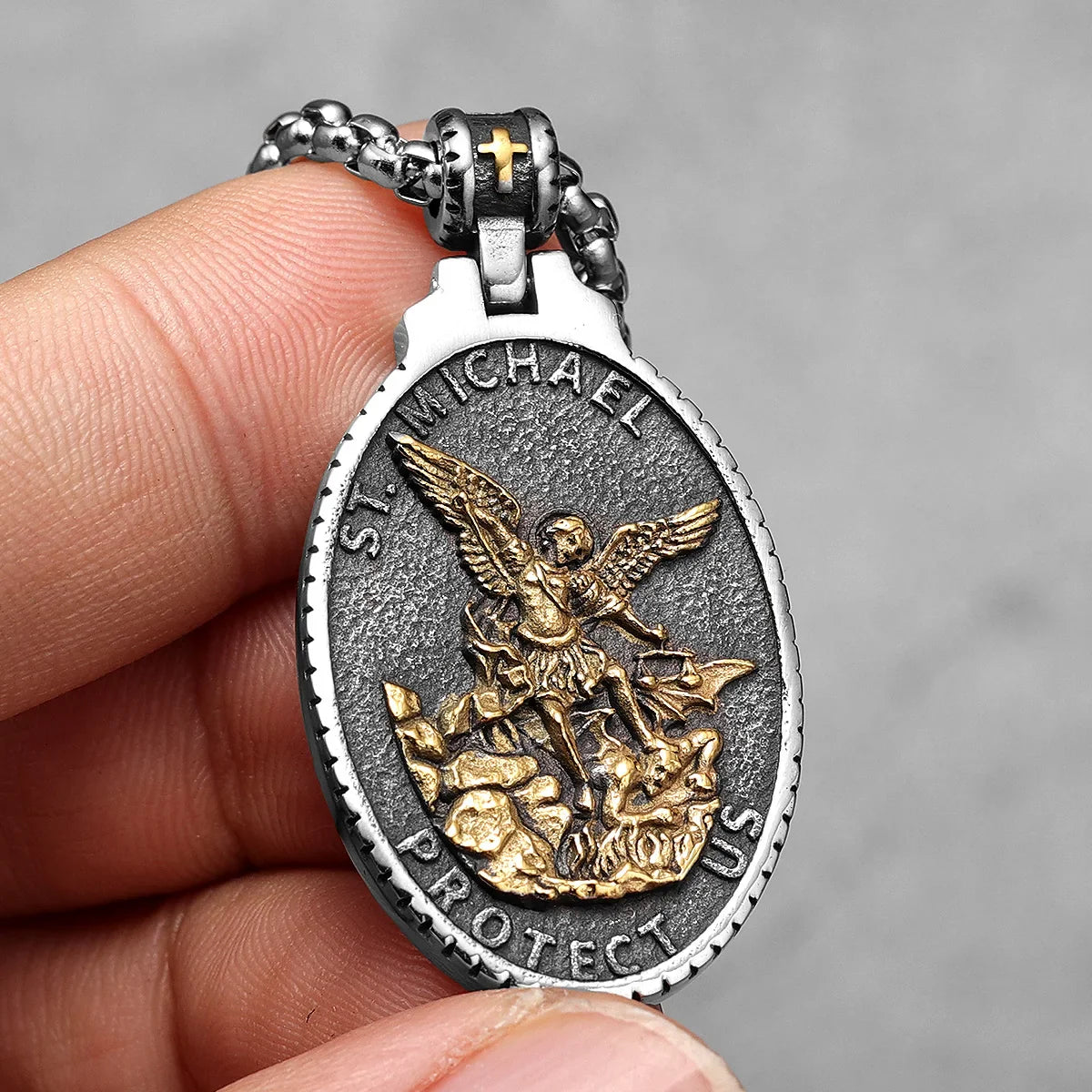 Archangel St.Michael Guardian Stainless Steel Men's Necklace Pendant Chain