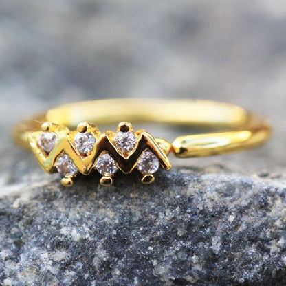 Gold Jeweled Zig-Zag Cartilage Earring / Nose Hoop Ring