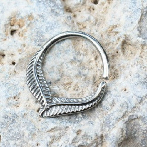 316L Stainless Steel Leaf Seamless Ring / Septum Ring | Fashion Hut Jewelry